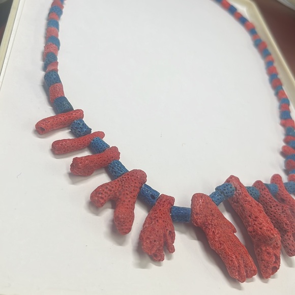 Rare Coral Necklace - Picture 3 of 3